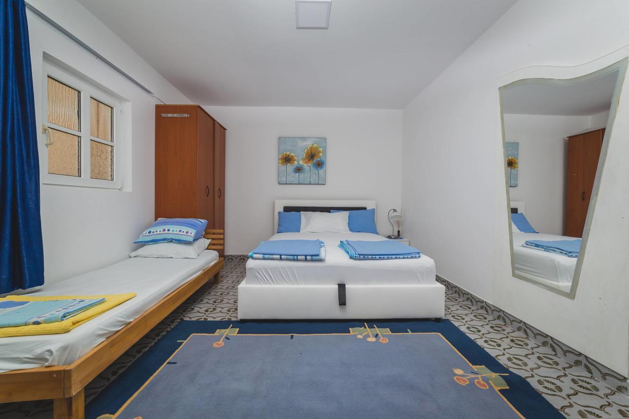 Apartments Kovac Tivat Exterior photo
